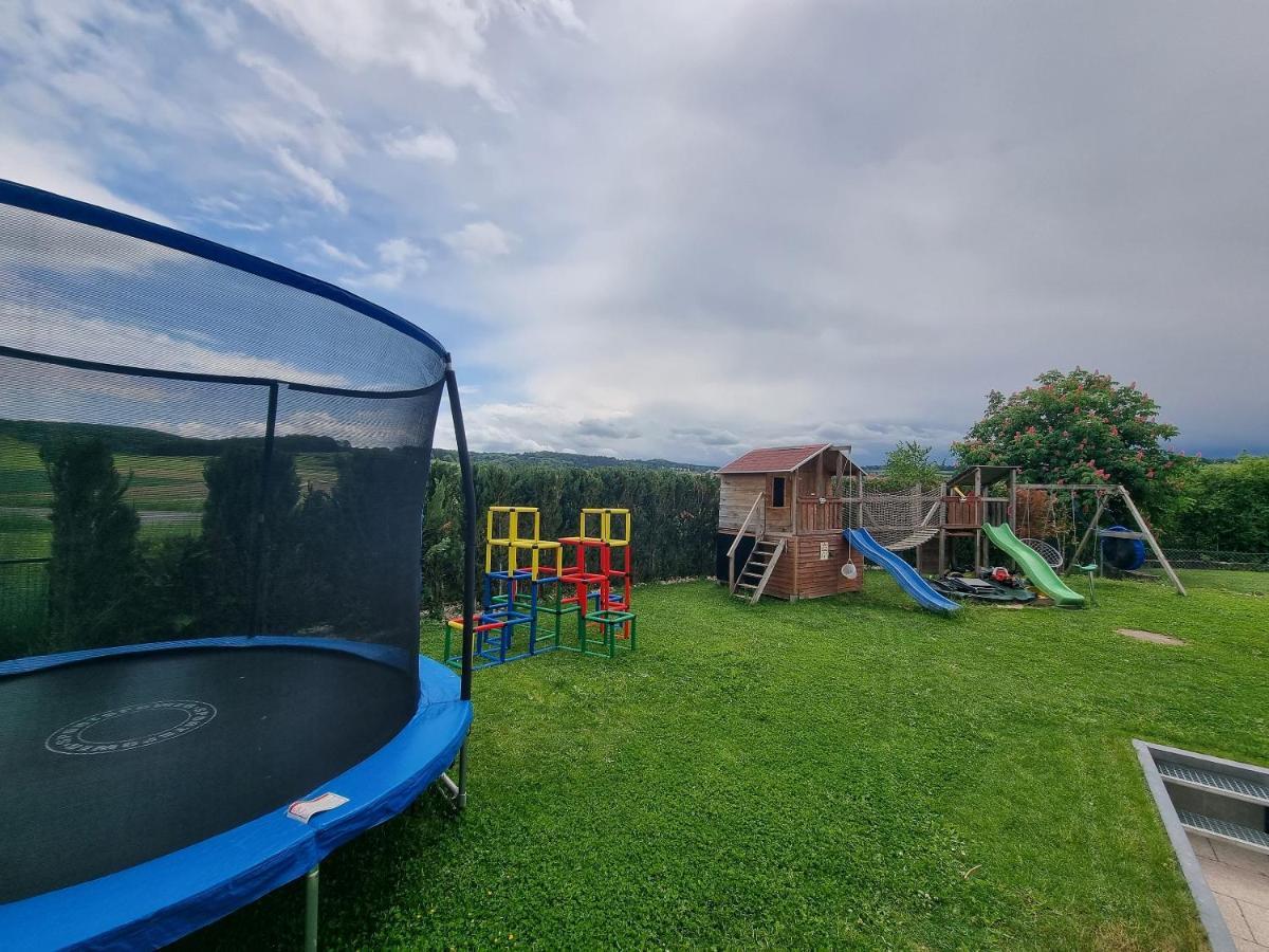 Ferienwohnung Biosphaerenblick 뮌싱겐 외부 사진